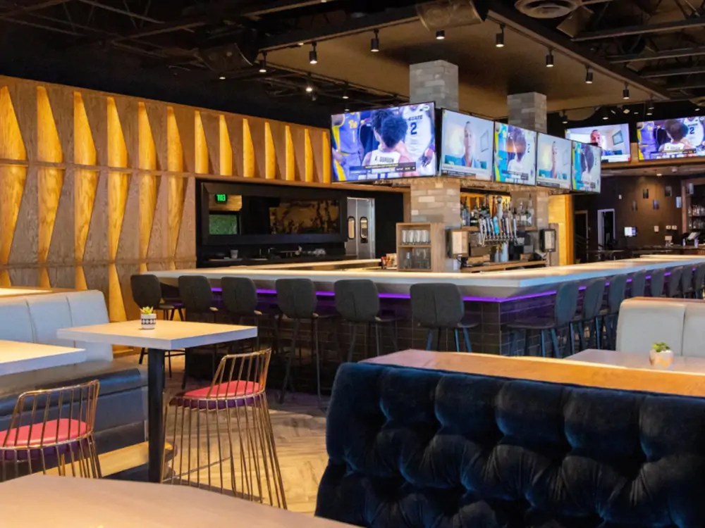 3rd Base LA Upscale Sports Bar SoCalPulse