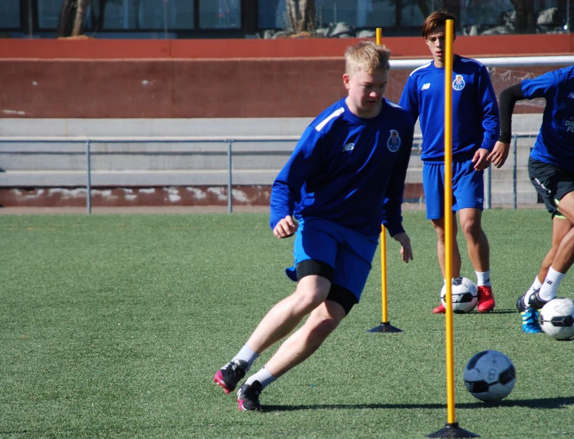 Petter completes his FC Porto DF Clinic at SIA academy in spain