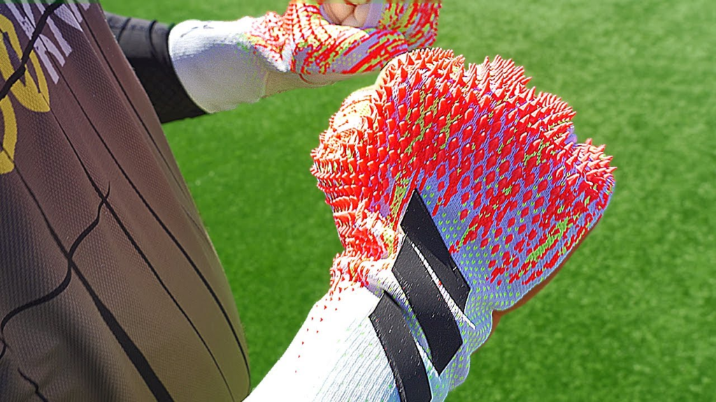WHY DO GOALKEEPERS WEAR GLOVES? Soccer Noise