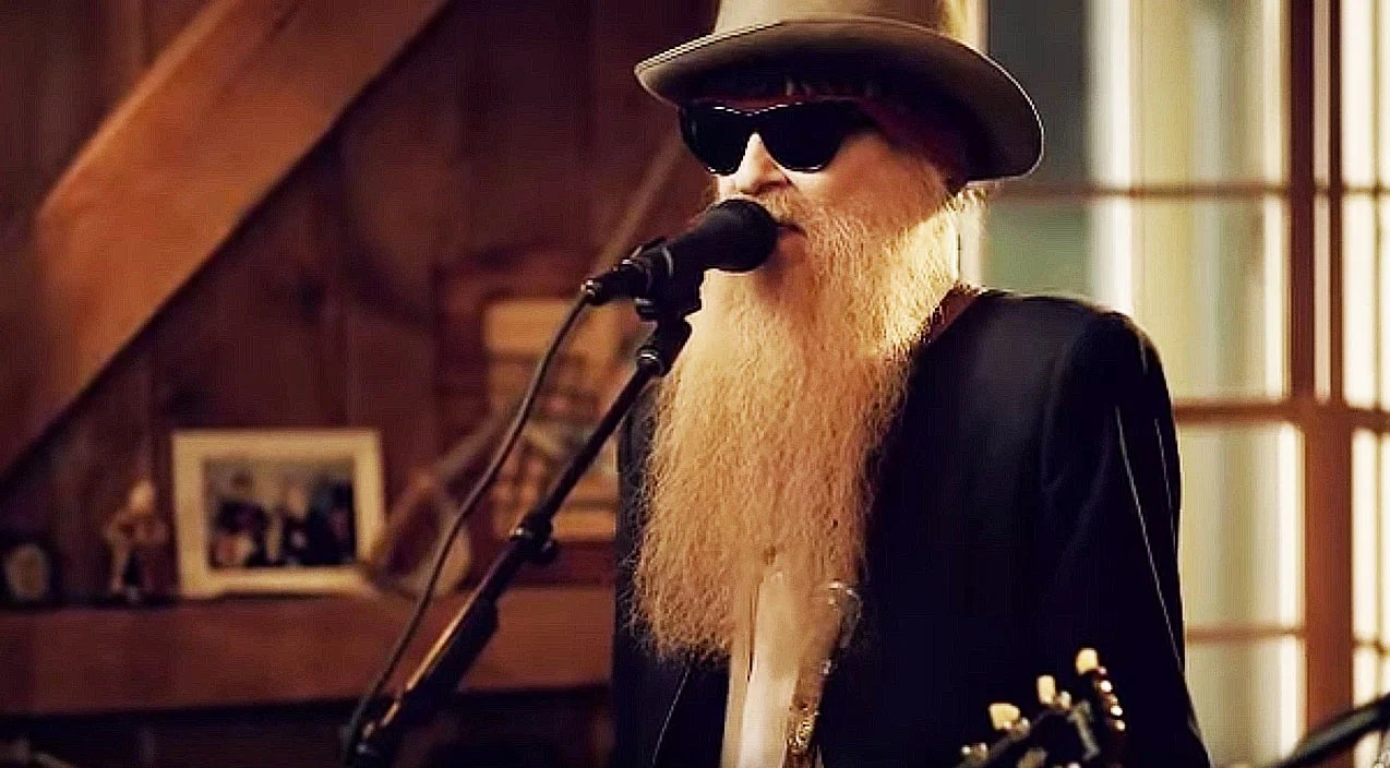 Even 43 Years Later, Billy Gibbons Performs “La Grange” Like Only He