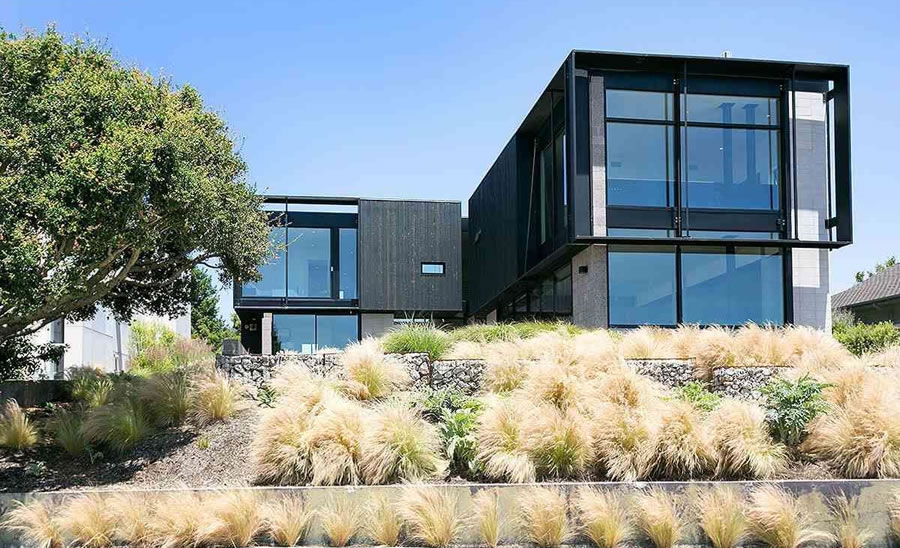 Modern Oakland Hills Home Priced at 4.5 Million