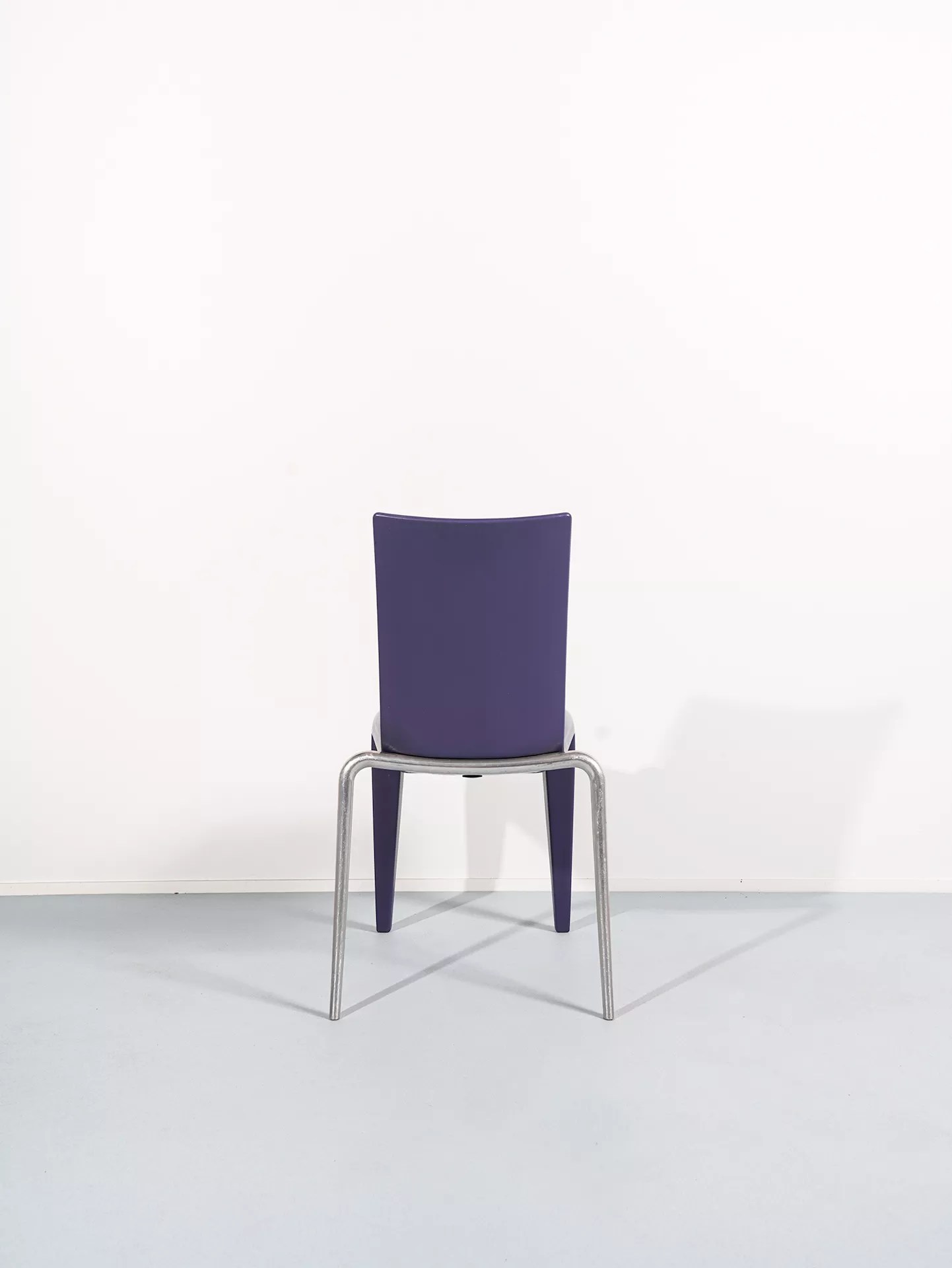 Vitra 'Louis 20' Dining Chairs, Set — SODA
