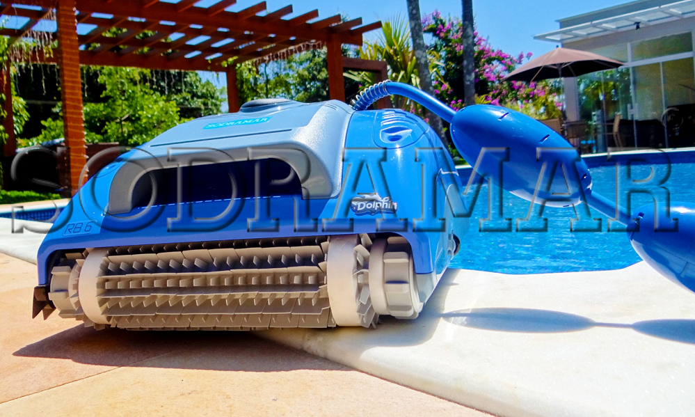 Pool cleaning 6 robot vacuum cleaner models to have at home