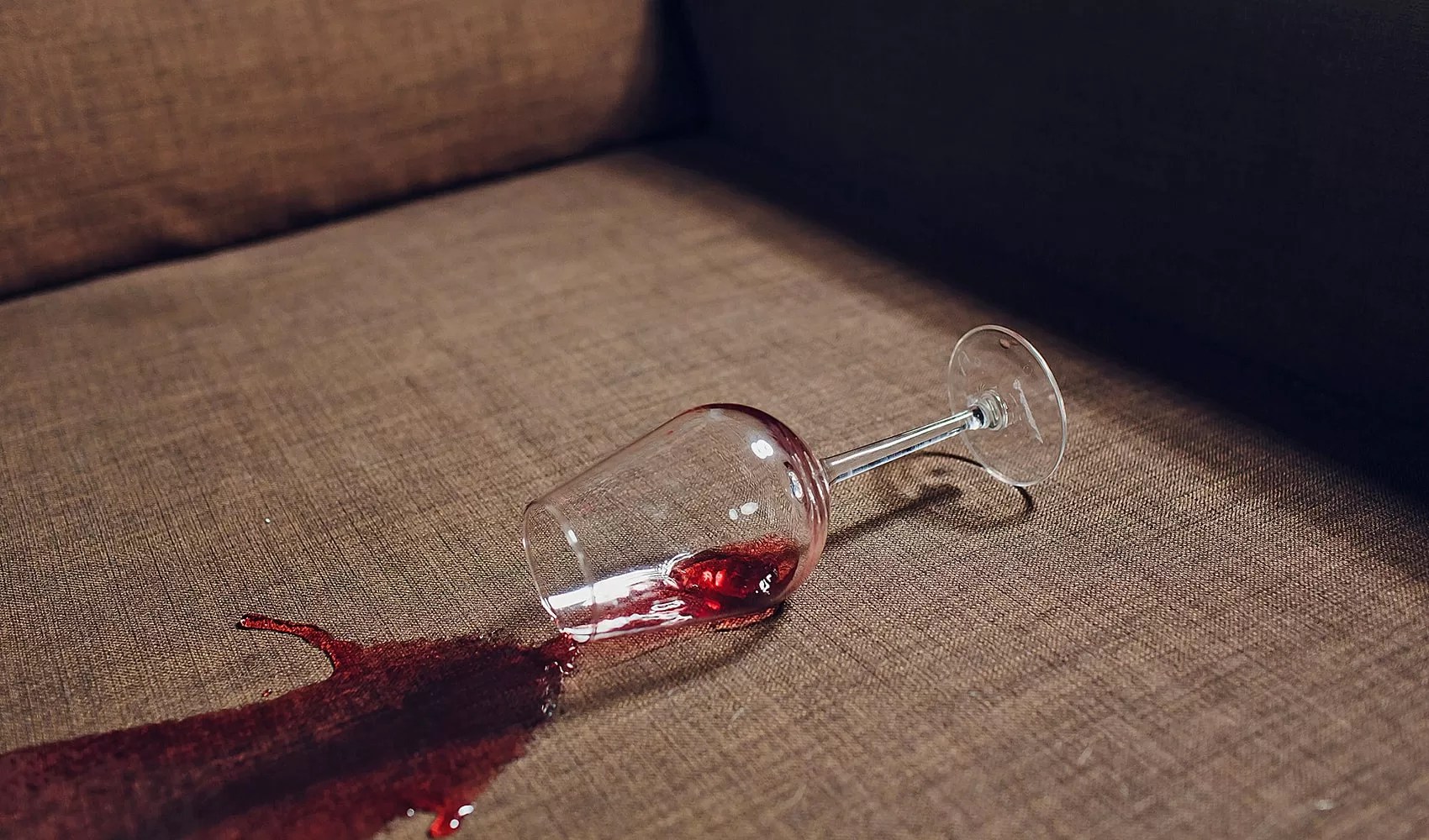 How To Remove Red Wine Stains From Fabric Sofa 8 Tricks