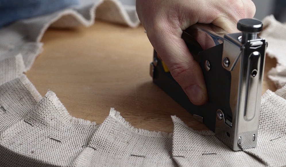 How To Reupholster A Kitchen Chair Top Guide [2023 Update]