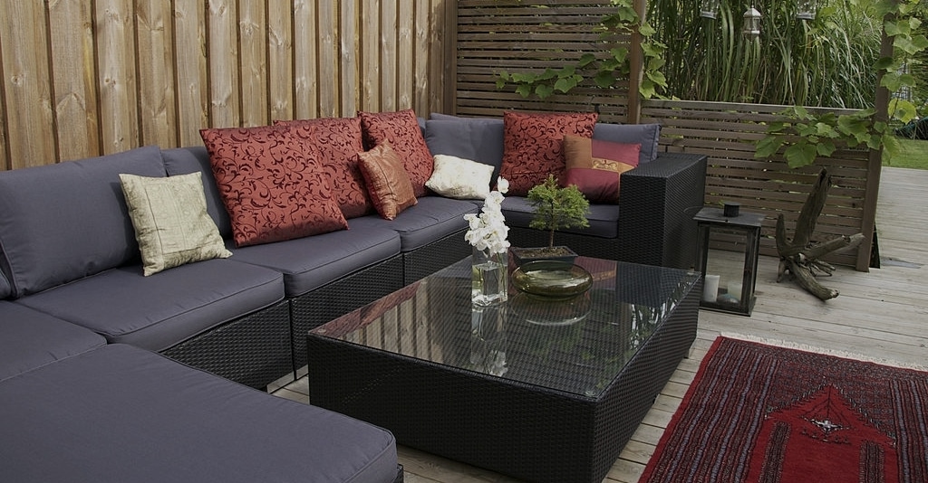 How To Clean Outdoor Furniture Quick & Easy Guide