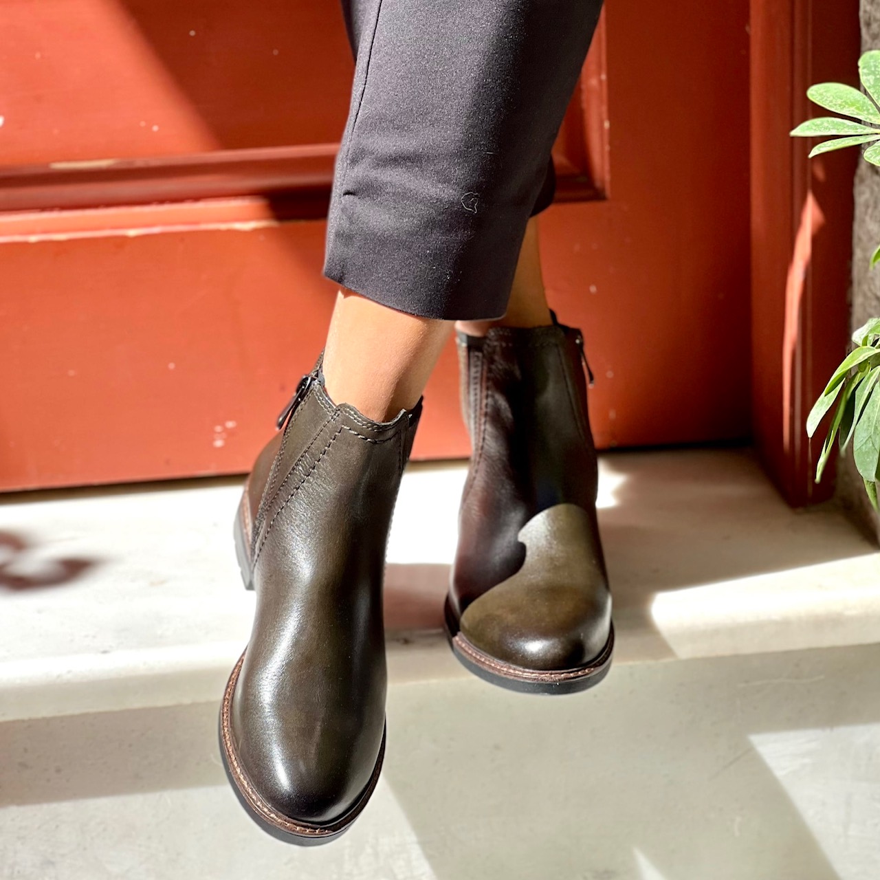 Marco Tozzi Leather Chelsea Boots Olive Antic (25302Ol) - Sofia Manta Creations