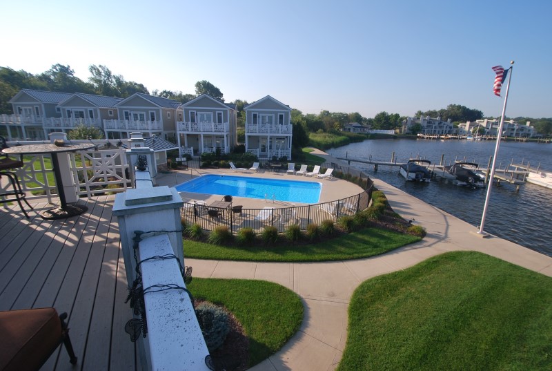 Lake Retreat Vacation Rental Saugatuck, MI Sofi B. Luxury Rentals