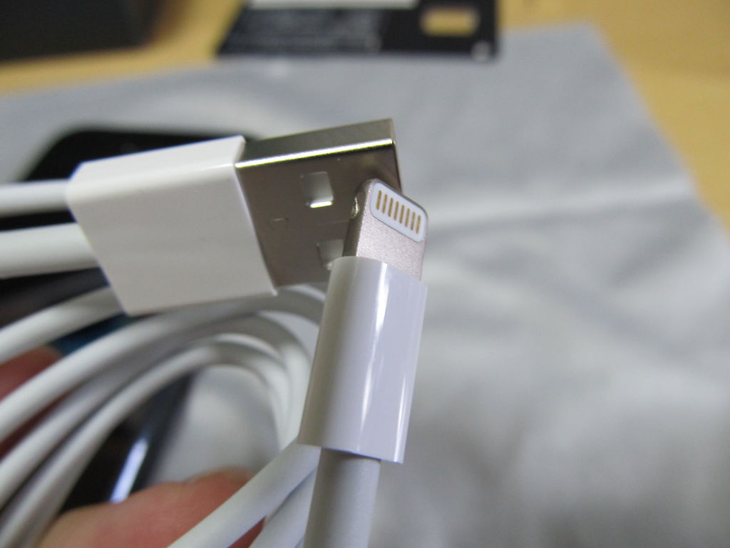 サードパーティ製Lightningケーブルは使えるのか? ソフトアンテナ