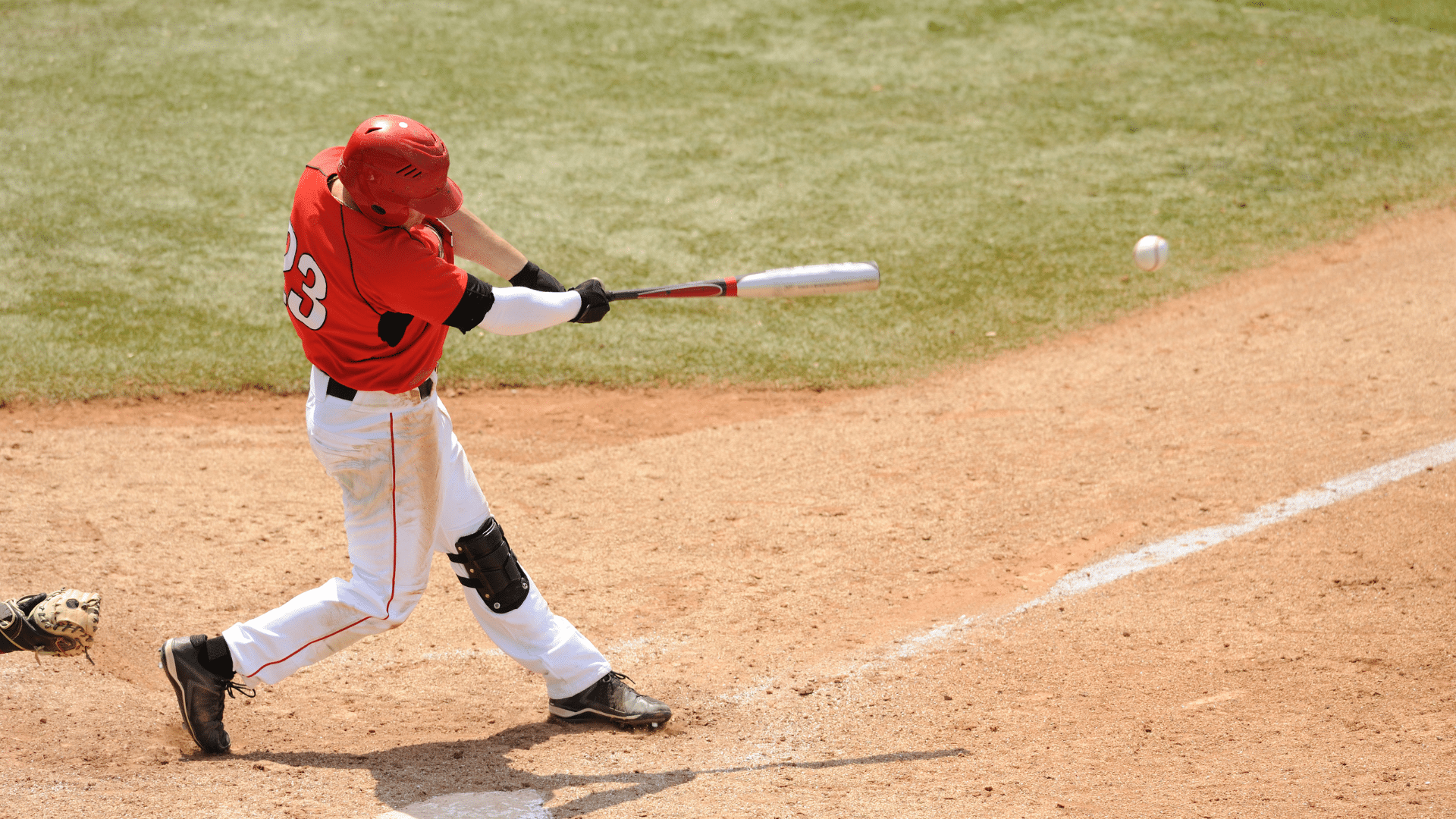 So What’s the Real Difference Between Baseball and Softball Swings? Softball Ace