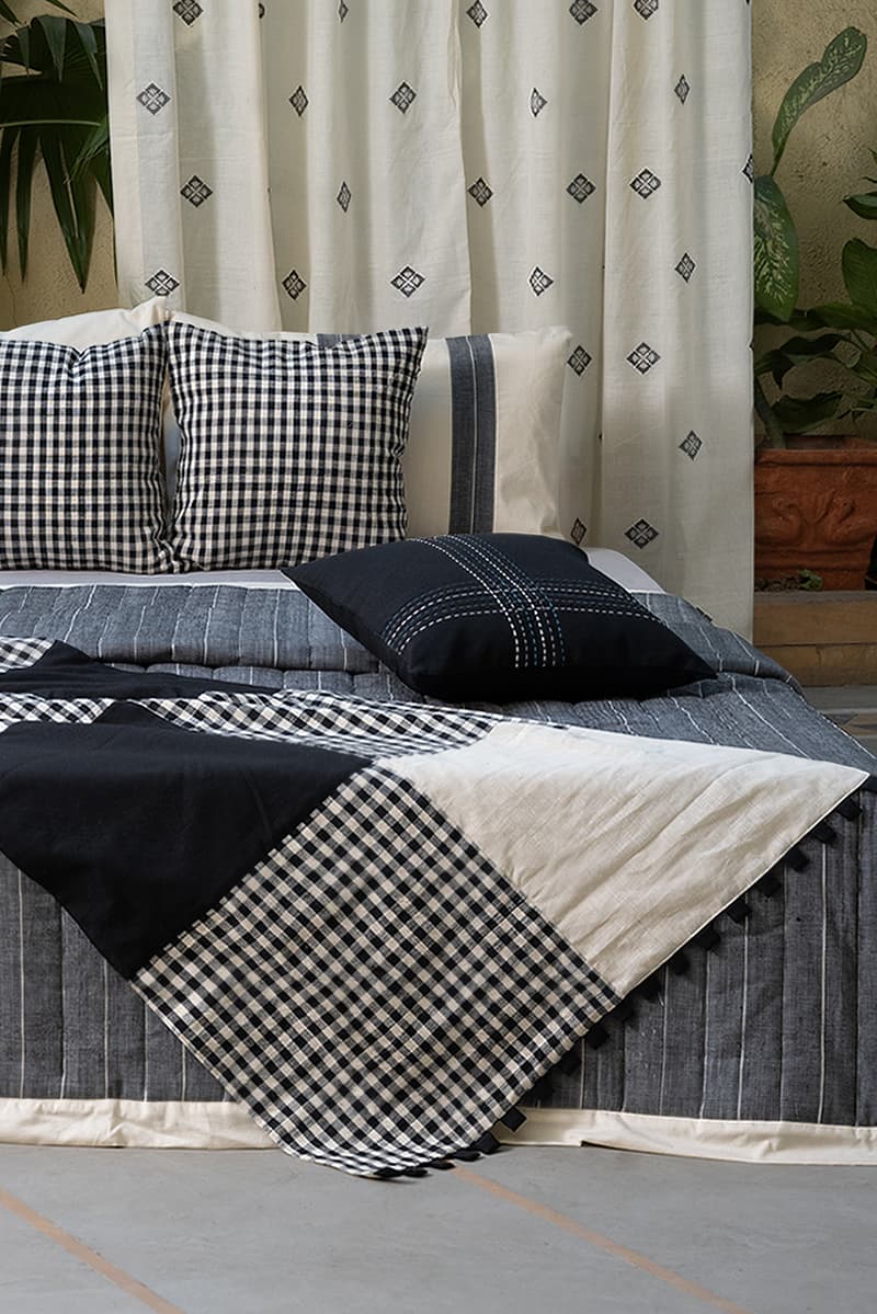 Lineal grey bed cover set softstory