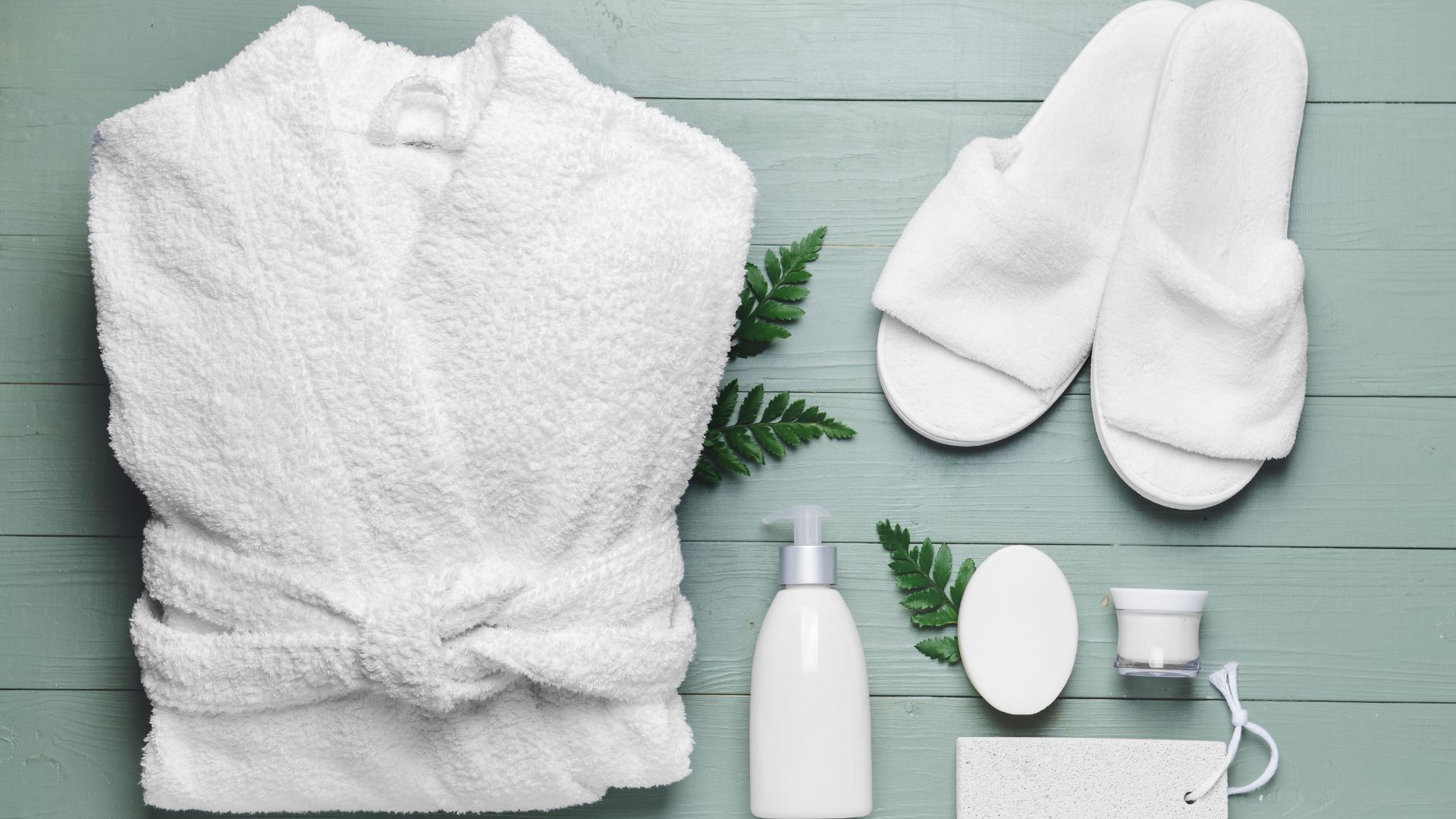 Soft Bathrobes vs. Traditional Bathrobes Which is Better for Your