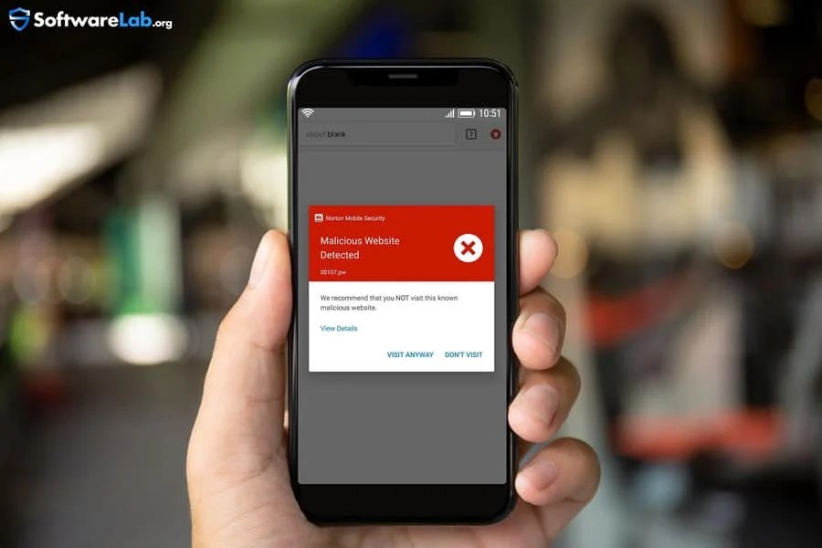 Norton 360 Deluxe Review (2021) // The Pros & Cons