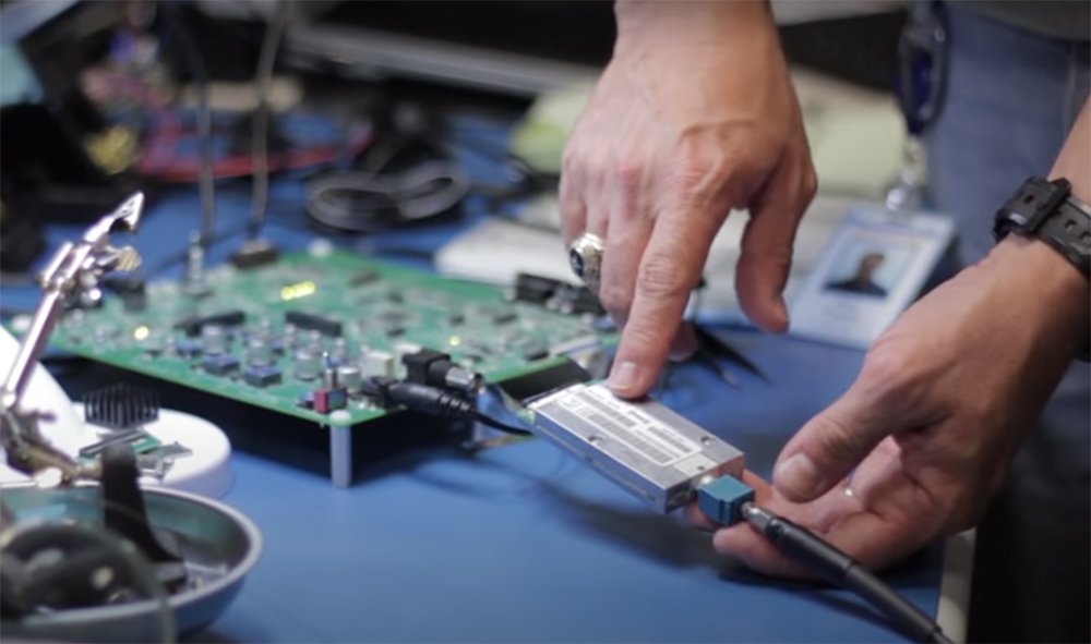 Hardware Engineer vs. Software Engineer What’s the Difference
