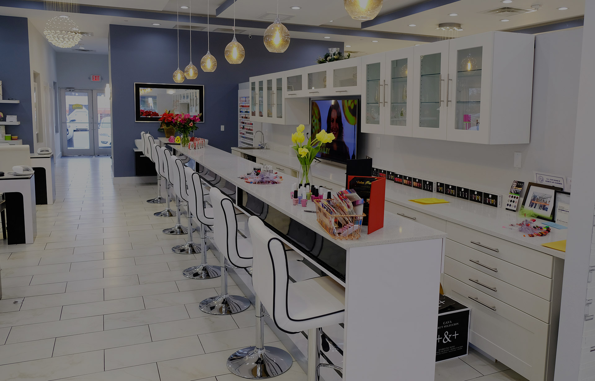 Soho Nail Lounge provides nails extensions, manicures, pedicures, and