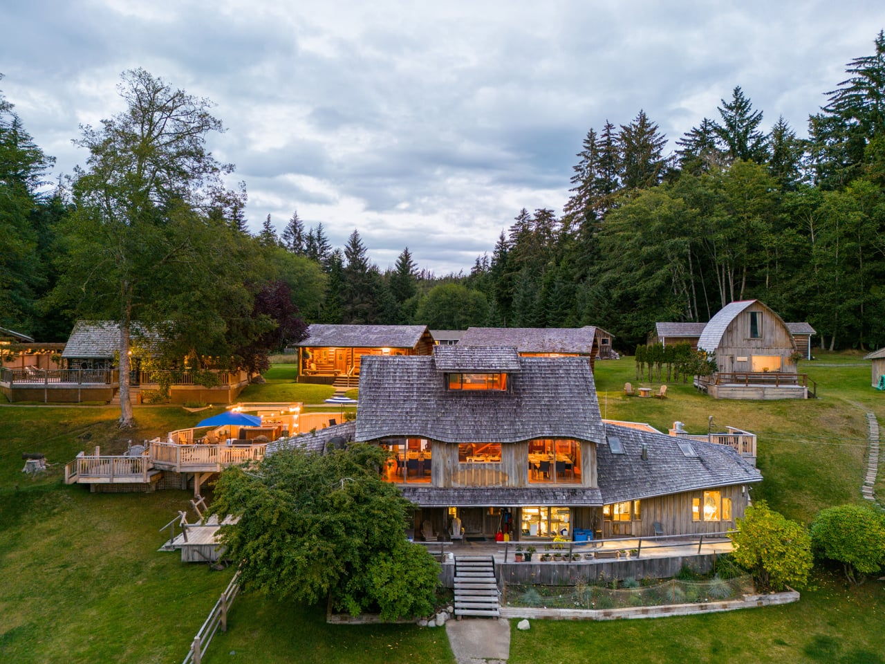 Sointula Lodge Information Luxury Resort Vancouver Island