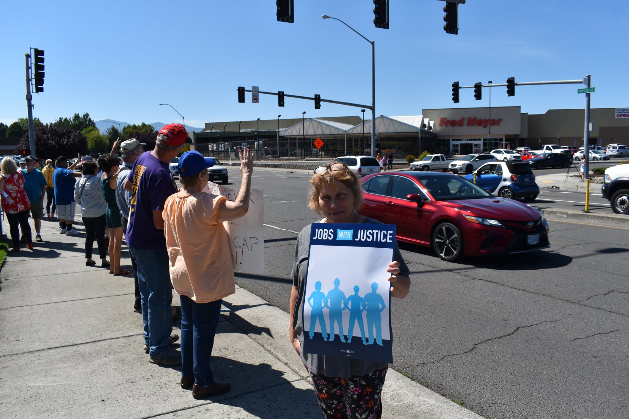 Fix the Gap rally at Medford Fred Meyers.