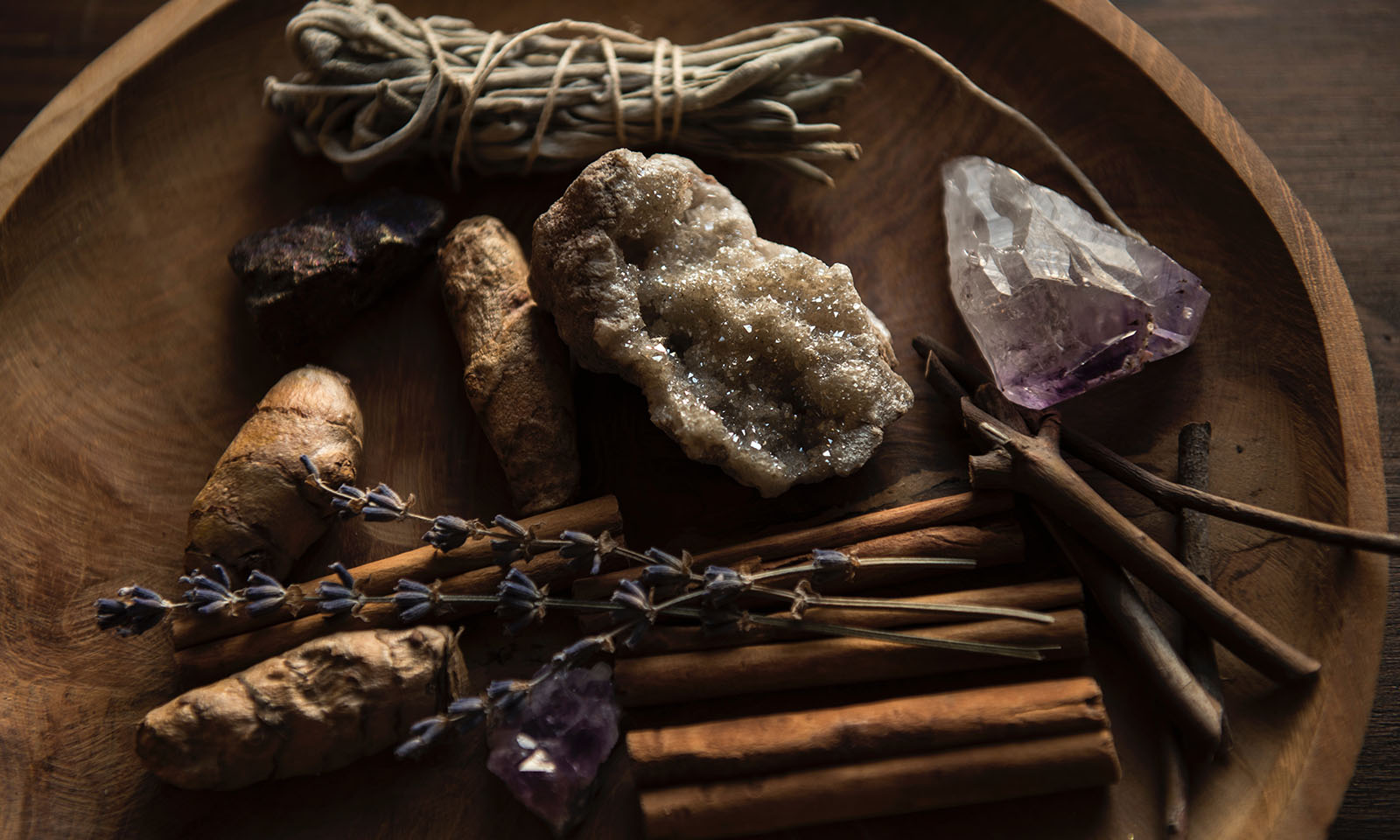 How To Charge Crystals 8 Most Effective Ways SOLANCHA
