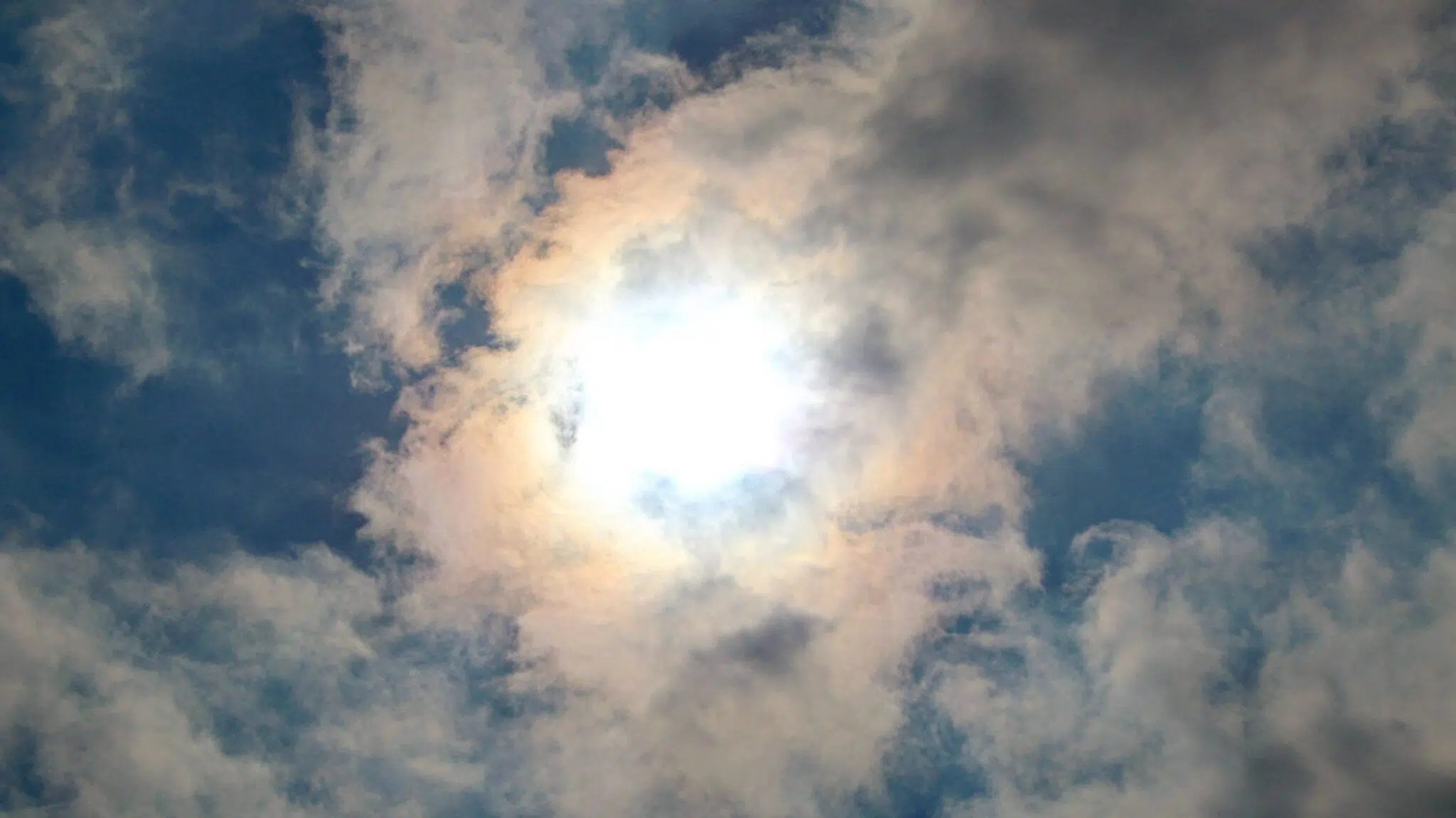 Do Solar Lights Charge on Cloudy Days?