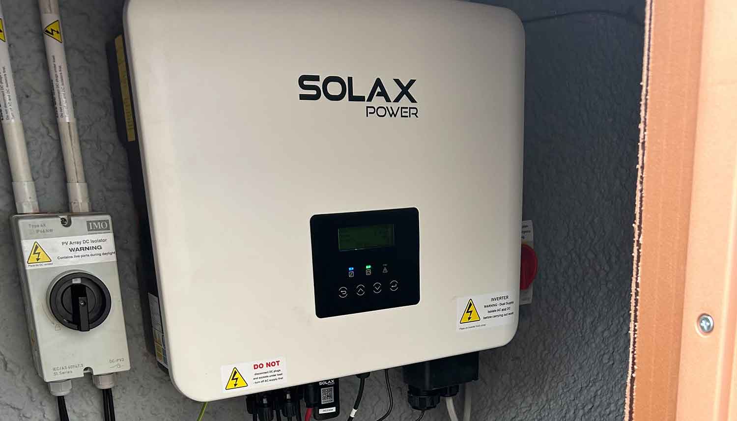 Solar Panel Inverters UK What Are They & How Do They Work? Solar