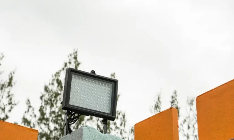 Best Solar Lights With ON/OFF Switch [How To Find Them?]