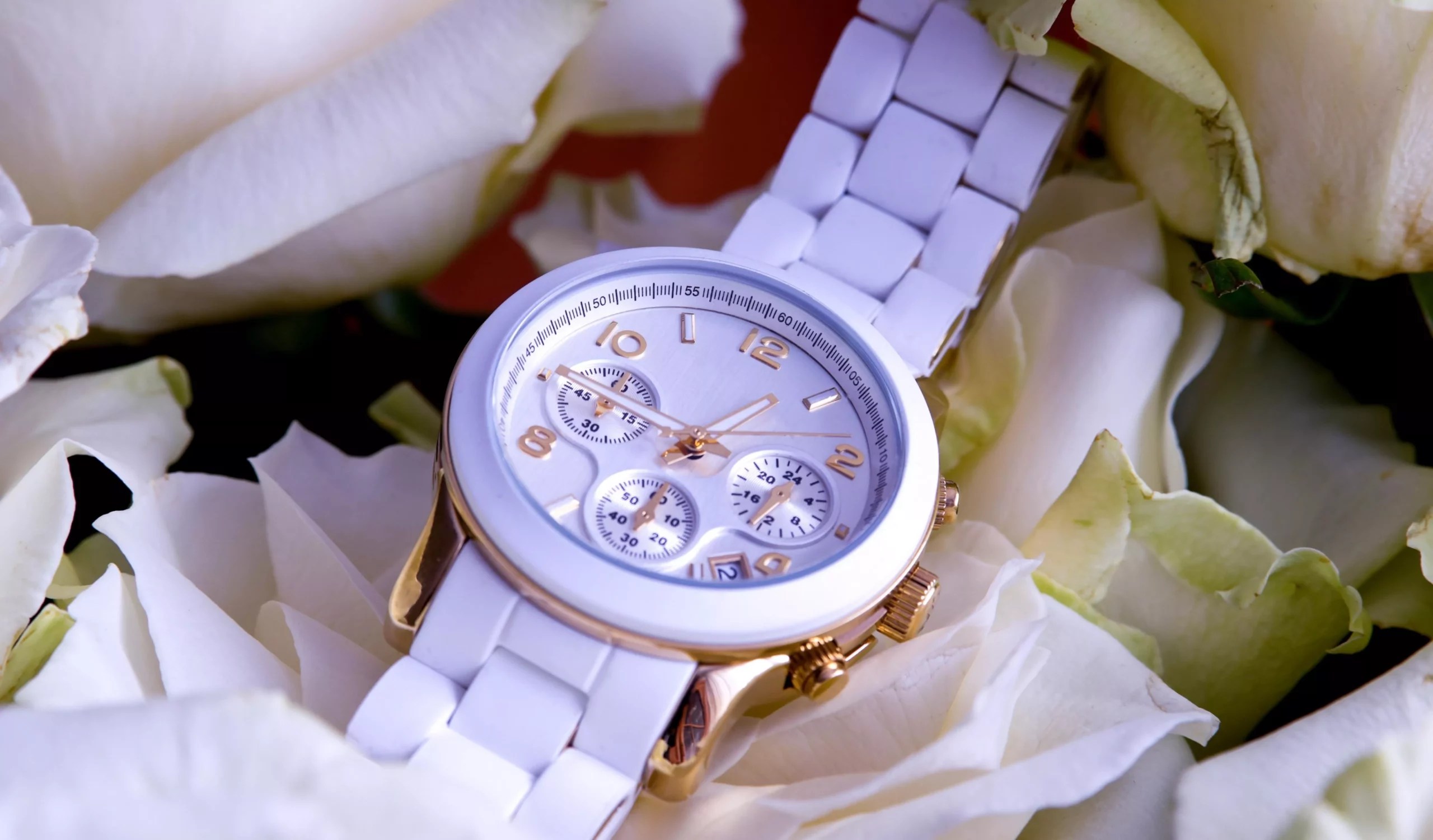 Do Solar Watches Need Batteries? (How Long Do They Last?)