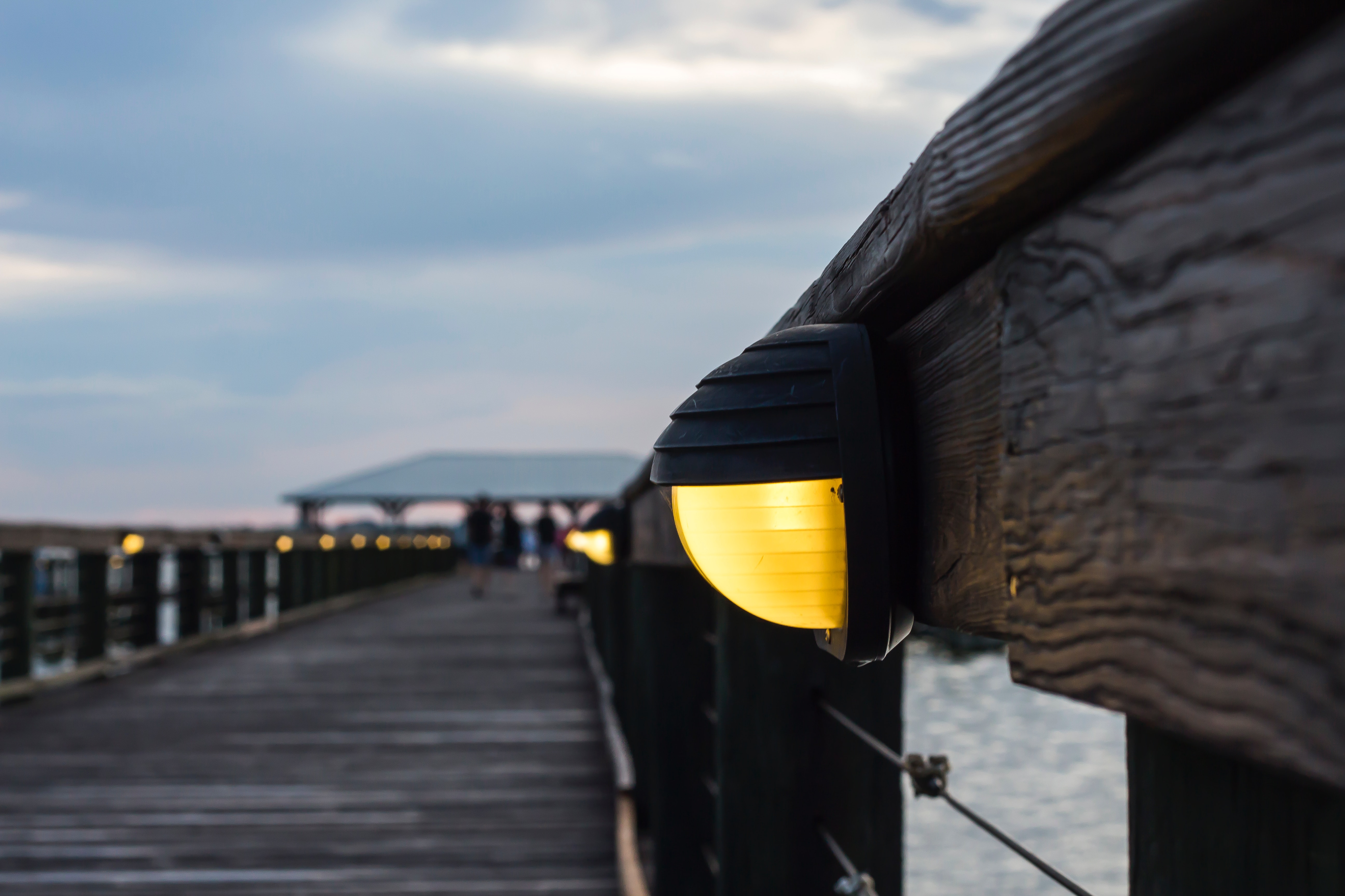 10 Best Solar Powered Nautical Lights & Their Reviews [Updated 2022]