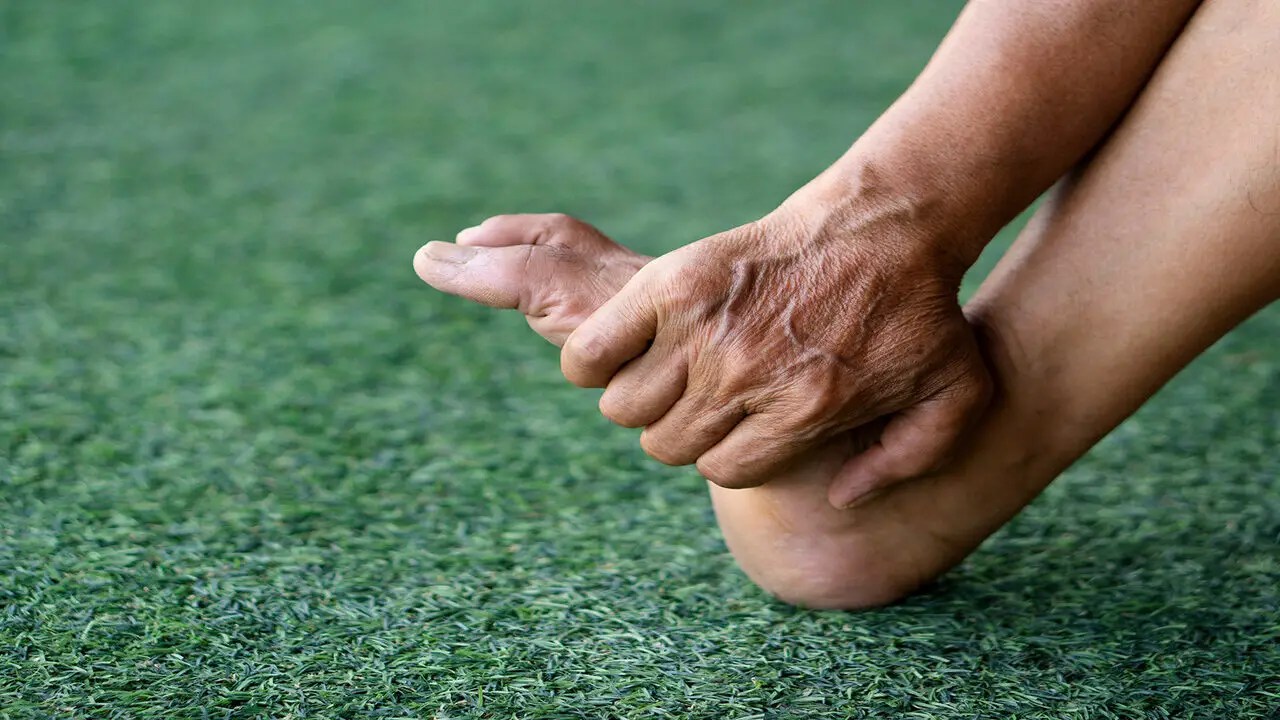 Preventing Common Foot Problems With Insoles And Foot Exercises - Explained