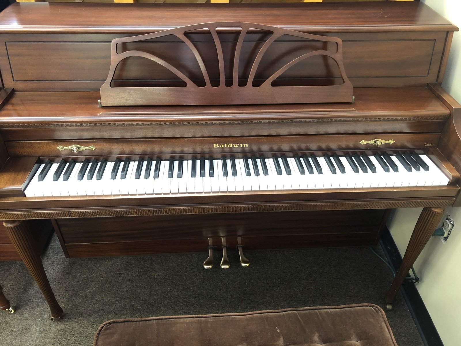 New / Used Baldwin Classic Console Upright Pianos, Used
