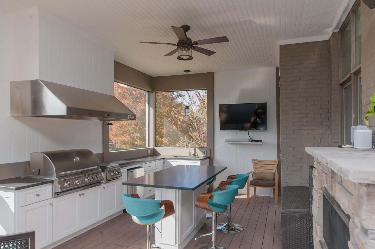 Screened Porch with Outdoor Kitchen Solid Construction