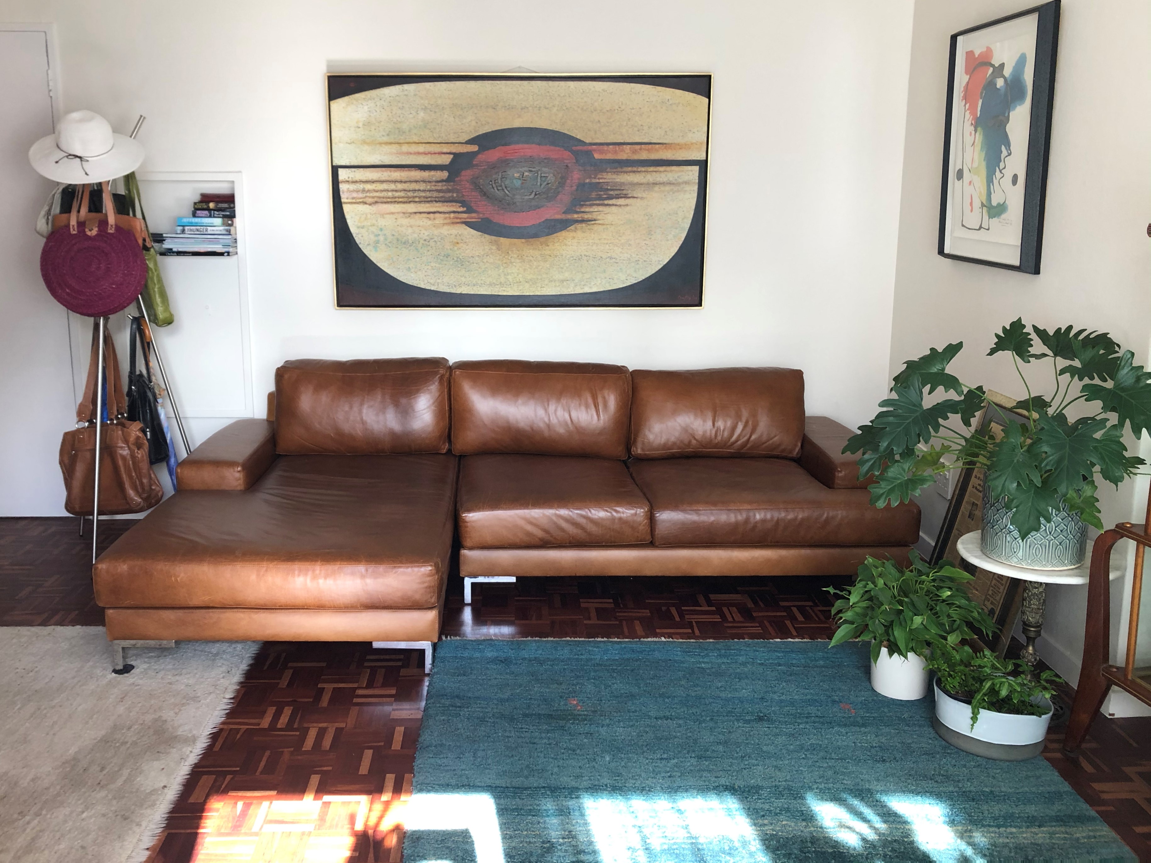 * R 9 750.00 PM * Immaculate and Spacious One Bedroom Apartment with walk around Balcony and