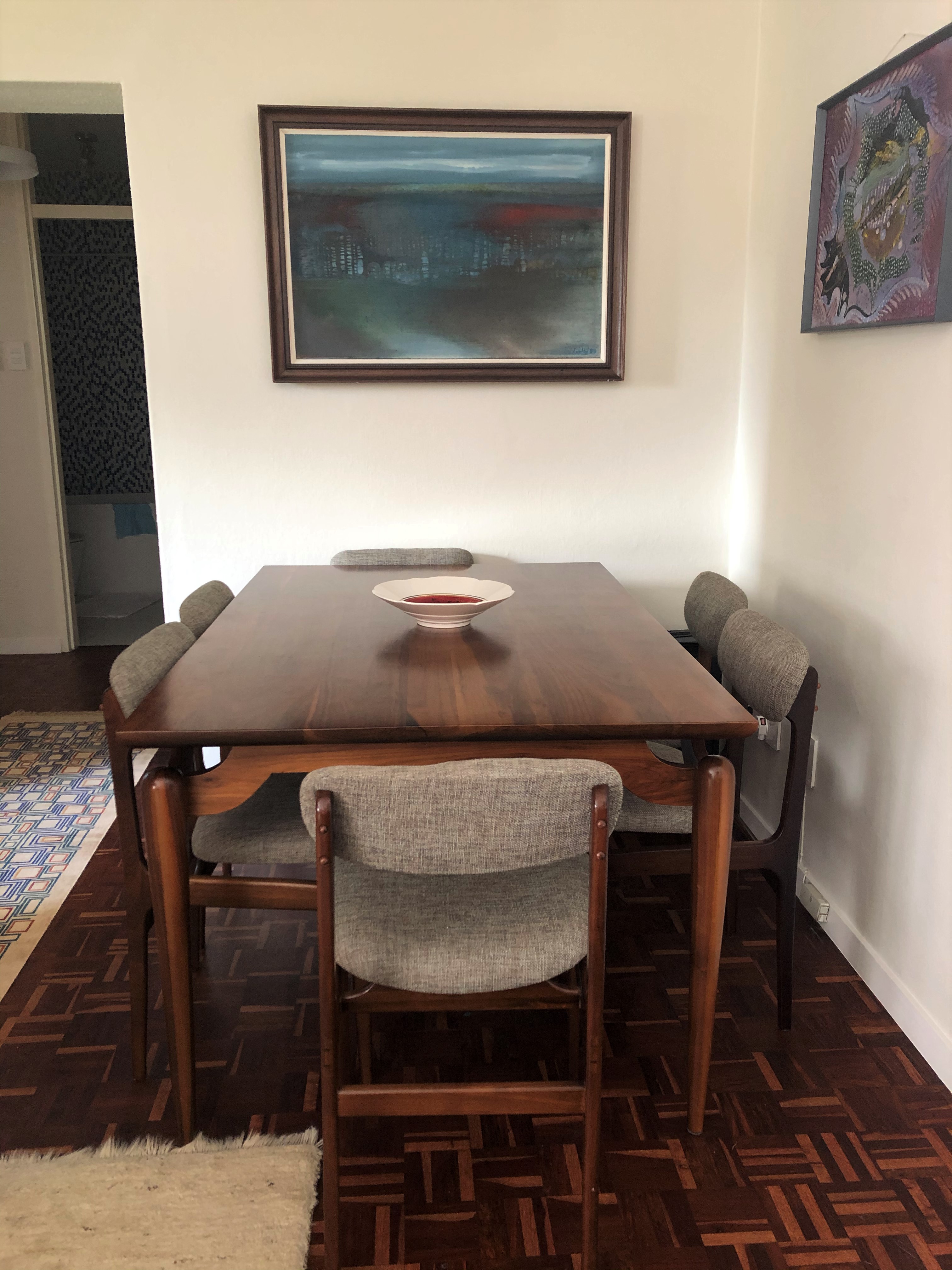 * R 9 750.00 PM * Immaculate and Spacious One Bedroom Apartment with walk around Balcony and