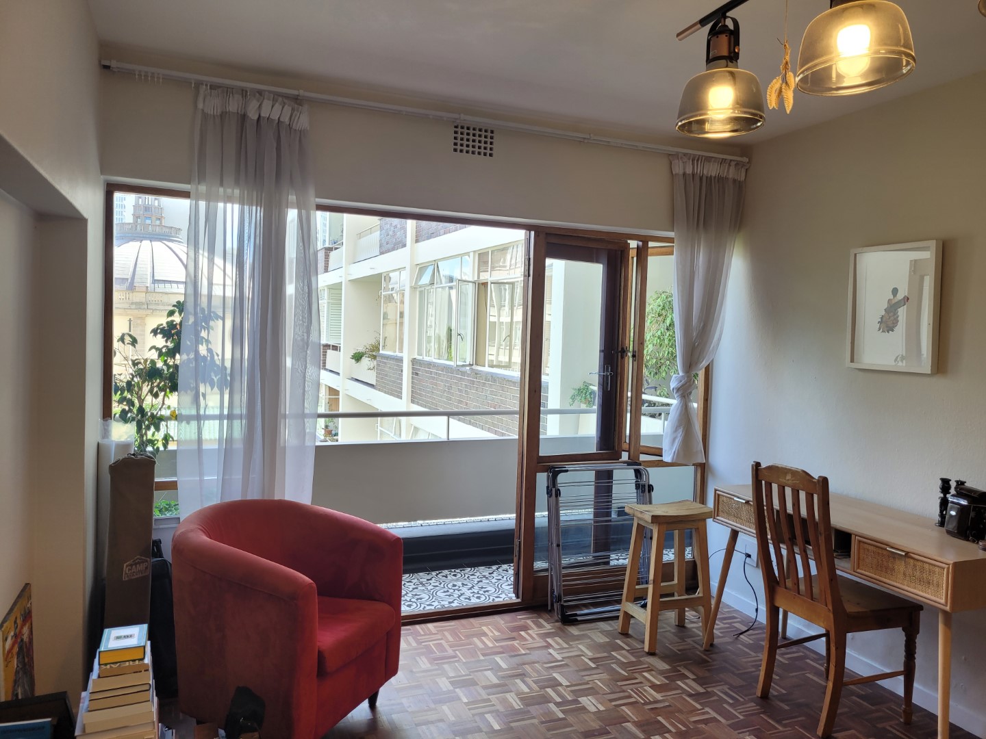 * R 2 500 000.00 * Spacious One Bedroom One Bathroom Corner Apartment