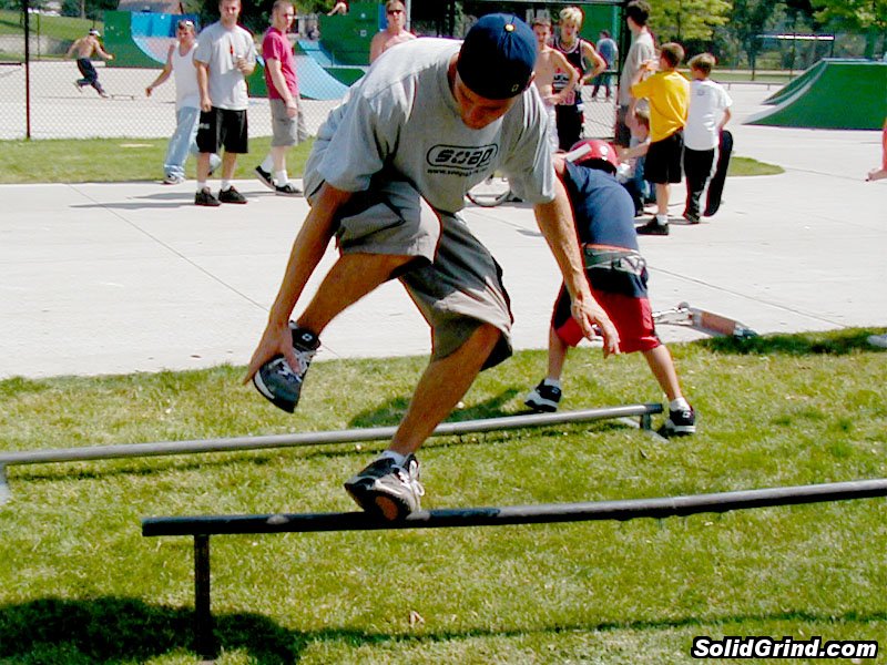 .oO(Solid Grind Soap Shoes Photos Groove Bottom White / Charcoal