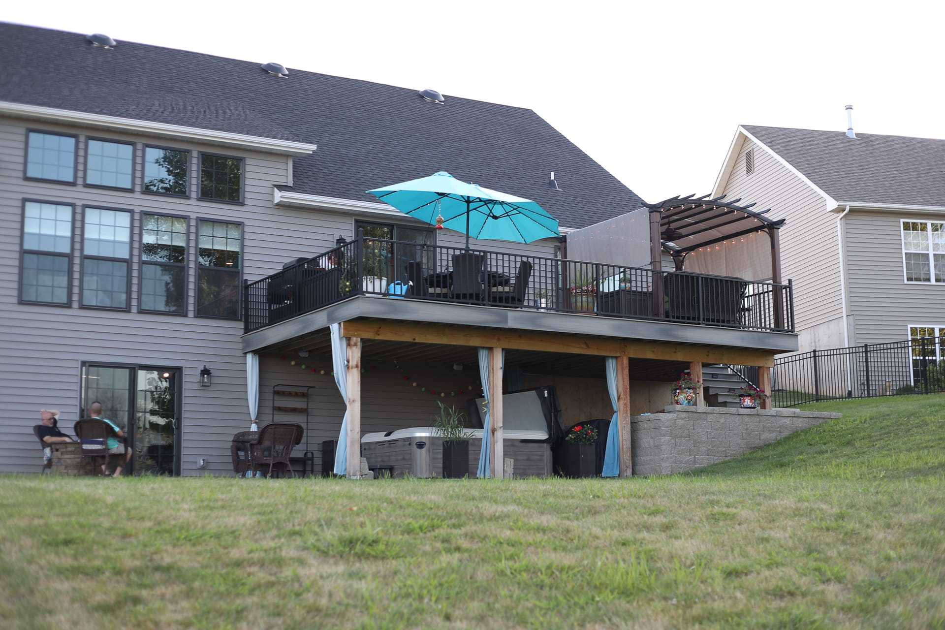 Custom Deck Builder Moscow MIlls, MO Solid Ground