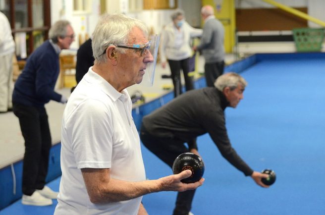 Solihull MP is bowled over as clubs reopen for indoor sport The