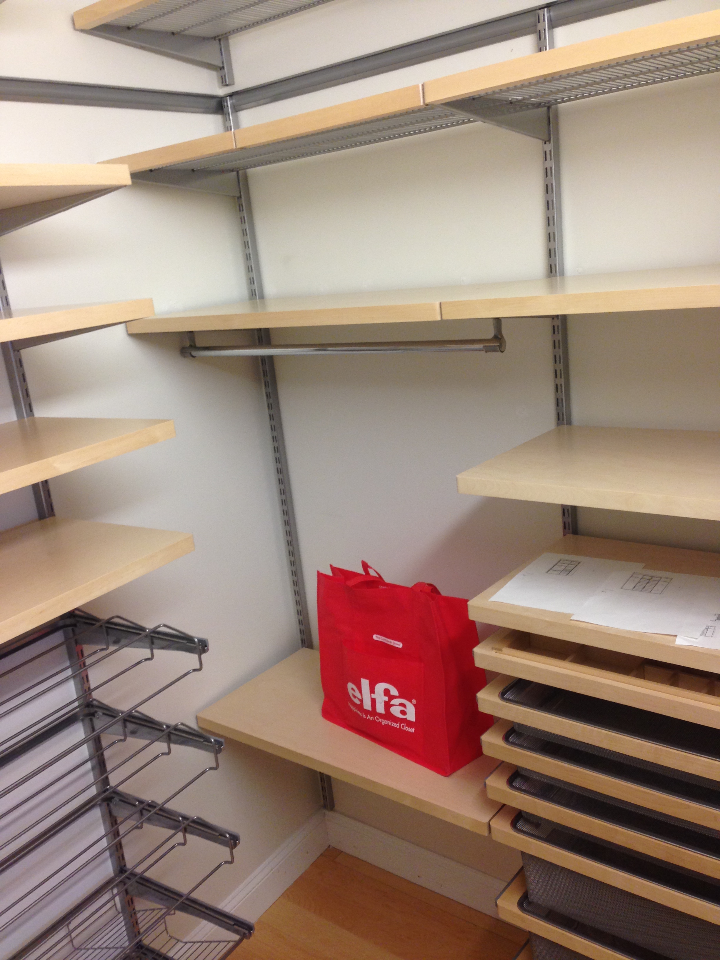 Elfa Closet Rod Dandk Organizer