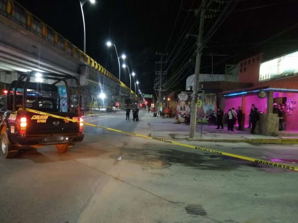 BALEAN EL BAR "BABY´S HOT" EN PLAYA DEL CARMEN Sol Quintana Roo