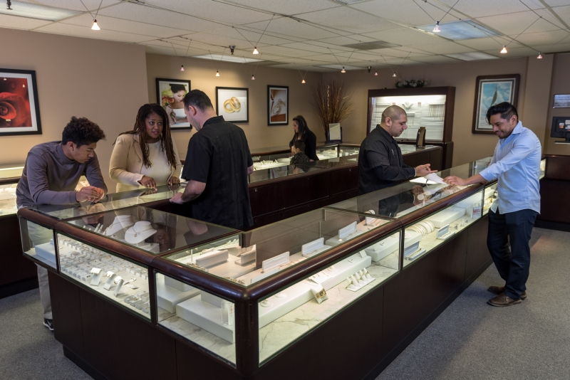 Sol’s Jewelry & Pawn Pawn Shops in Kansas City Get Cash