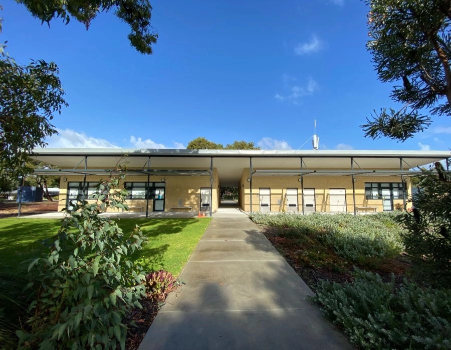 Redcliffe Ave Engagement Centre Solution for Building