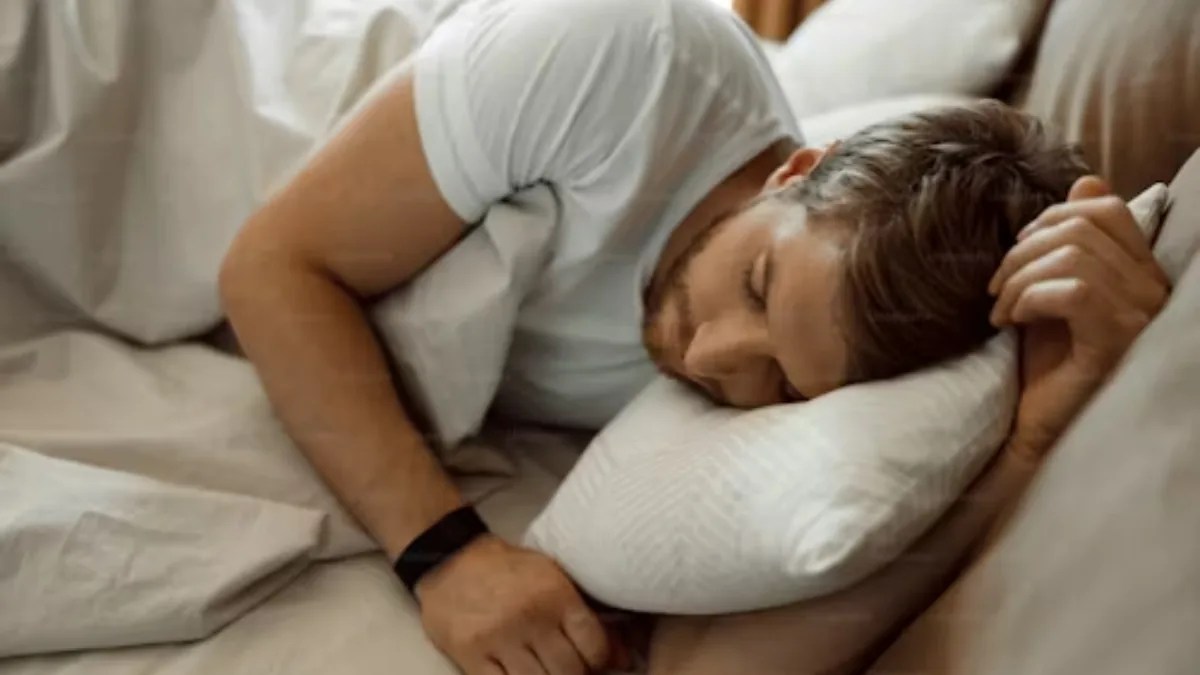 Sleep Expert Reveals Why You Feel Sick After Naps & How To Stop It