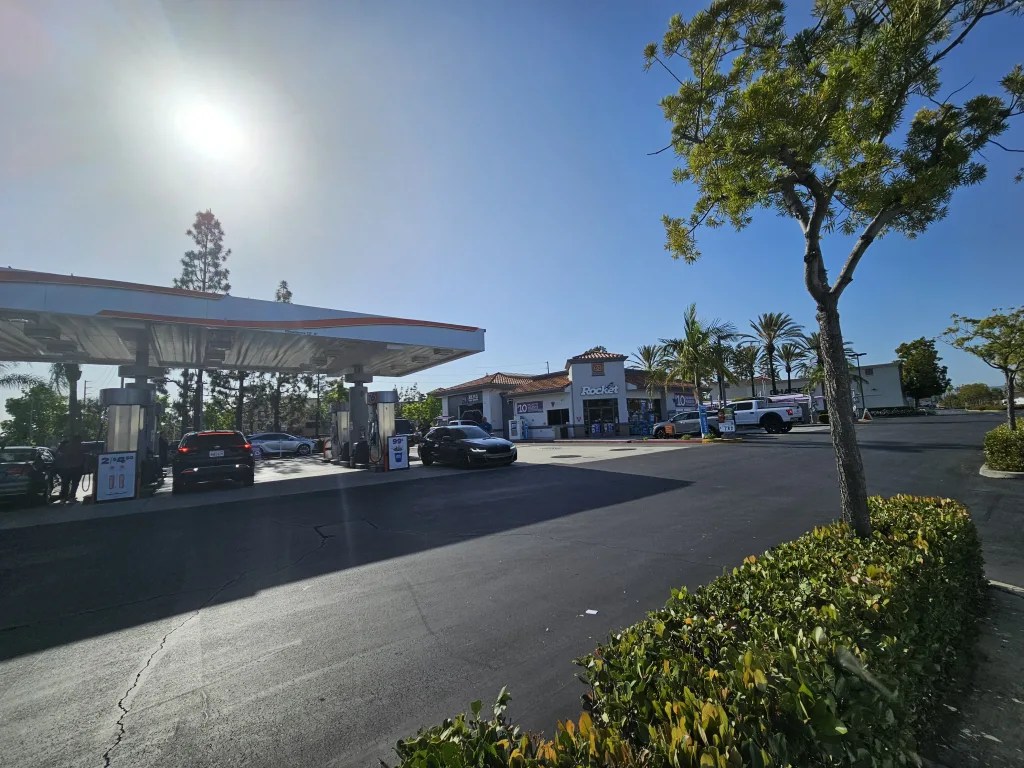 Enhancing Connectivity for 76 Gas Station, Rocket, and Bliss Car Wash