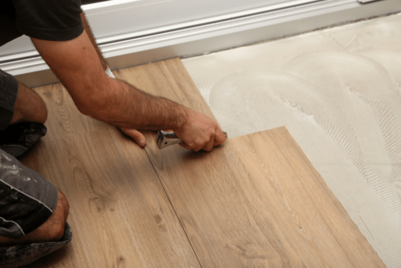 How to Stagger Vinyl Plank Flooring for a Professional Look