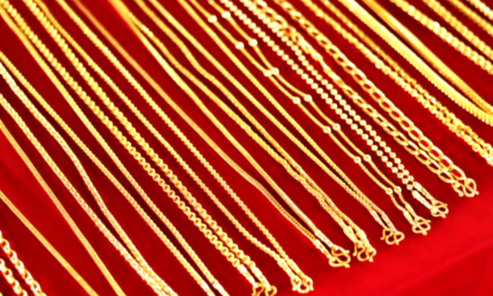 How Much Is A 14k Gold Chain Worth? (Examples)