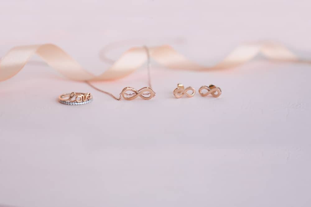 Red Gold vs. Pink Gold vs. Rose Gold What's the Difference?