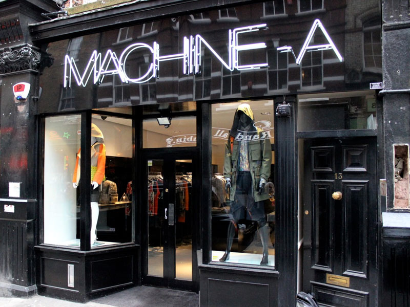 The Success of “MultiLevel” Retail The Stores and Their Founders