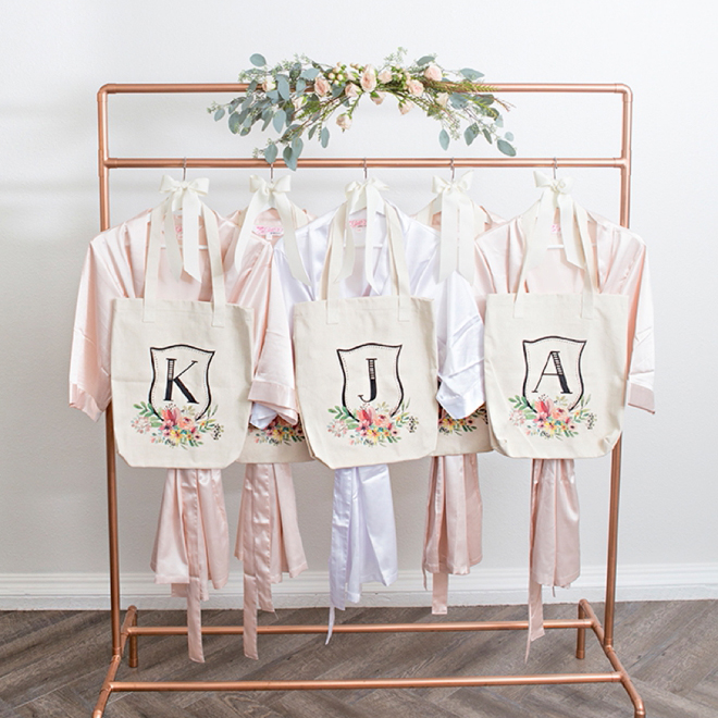 This DIY Copper Pipe Wardrobe Stand Is AMAZING!