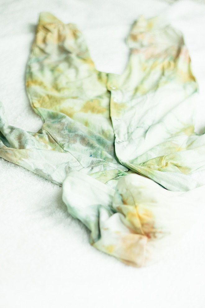 DIY Ice Dye TieDye with Rit Powder Dye Baby Outfits