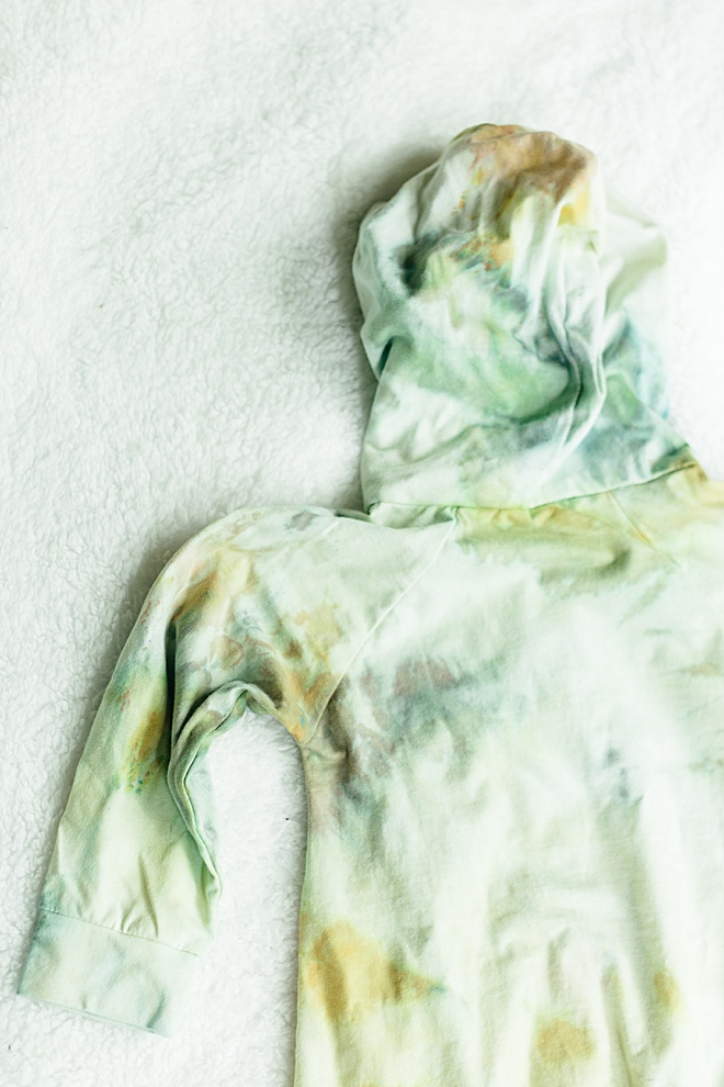 DIY Ice Dye TieDye with Rit Powder Dye Baby Outfits