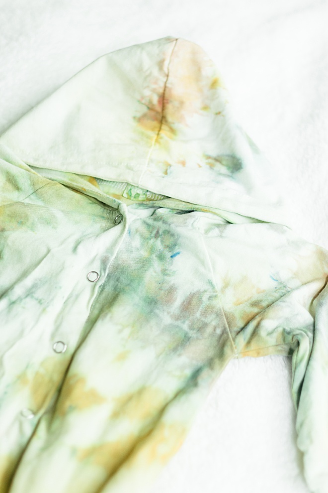 DIY Ice Dye TieDye with Rit Powder Dye Baby Outfits